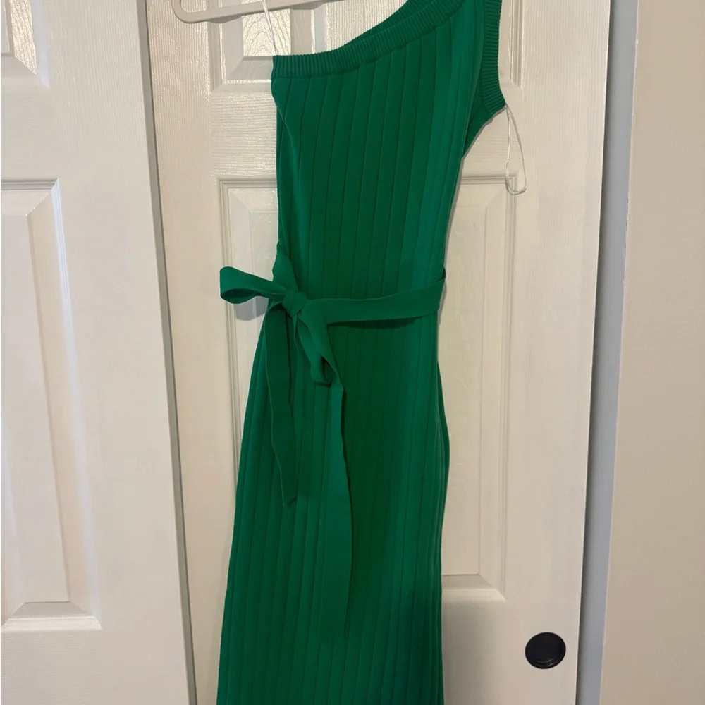 Lulu's Vibrant Green One-Shoulder Dress - Picture 2 of 4